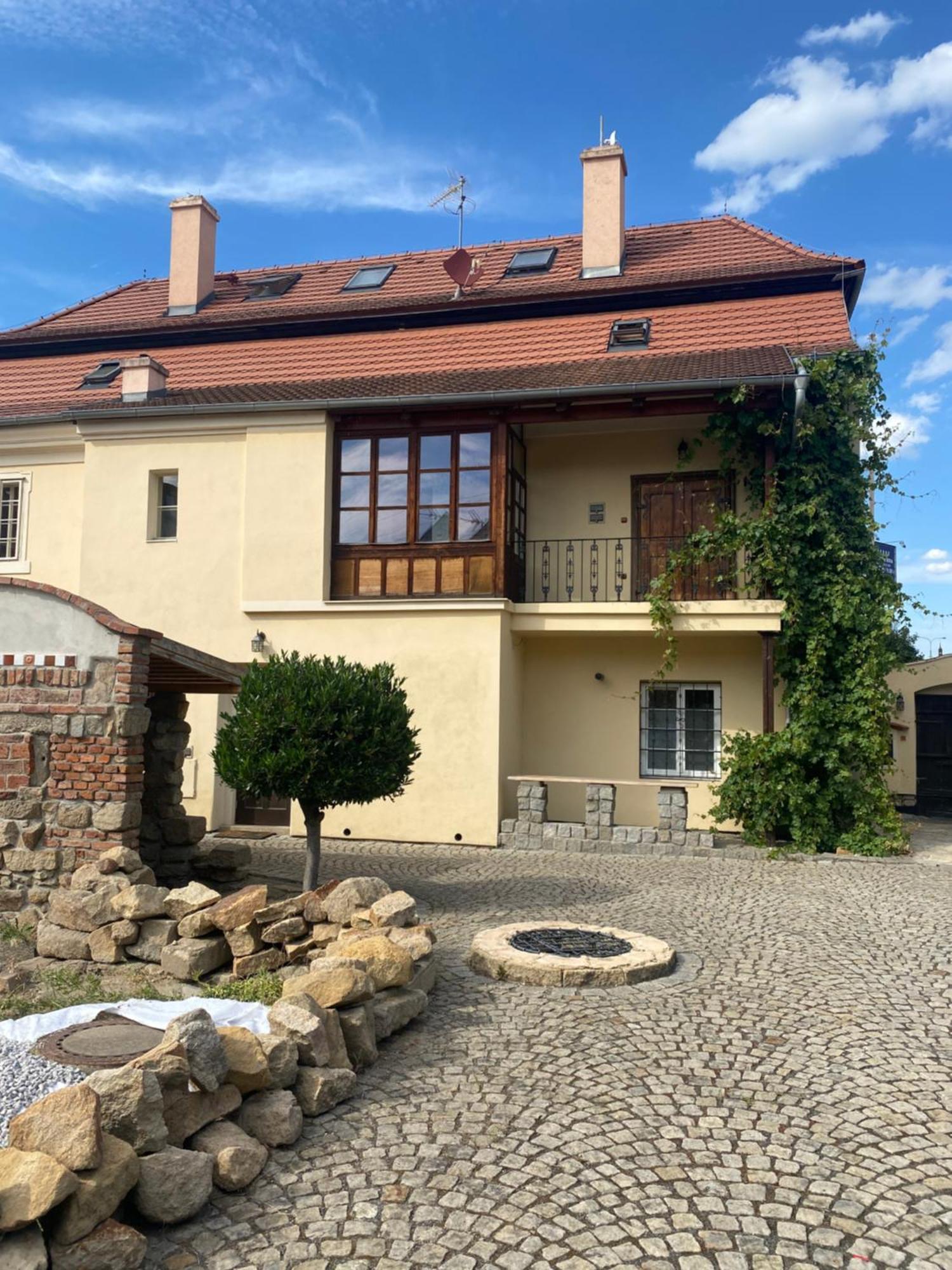 Galerie Vila Lucia 5 -Loft Apartman Plzen Luaran gambar