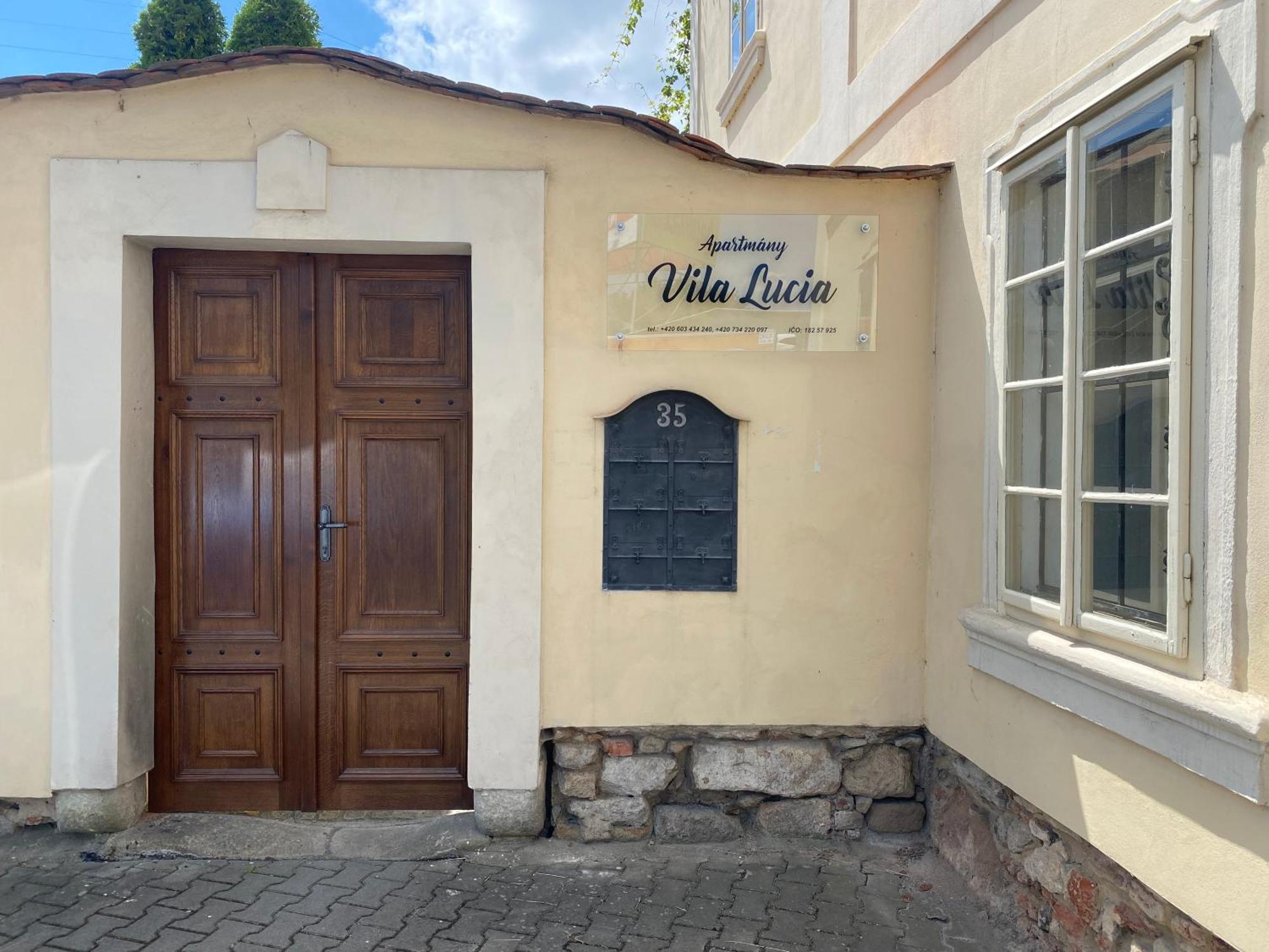 Galerie Vila Lucia 5 -Loft Apartman Plzen Luaran gambar